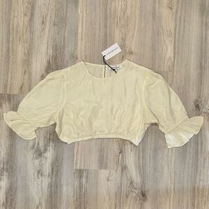 NWT WeWoreWhat Ruffle Short Sleeve Ivory Crop Top Blouse Keyhole Back Size L